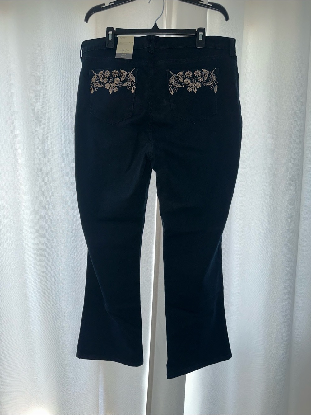 Style & Co. Women’s Plus Bootcut Jeans with Floral Embroidered Pockets 18W Black - Picture 3 of 7